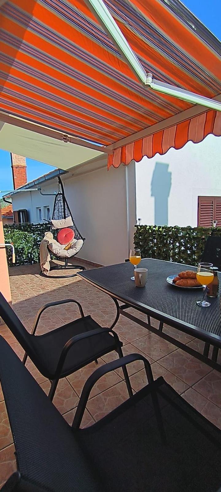 Apartment Sara Rogoznica (Sibenik-Knin)